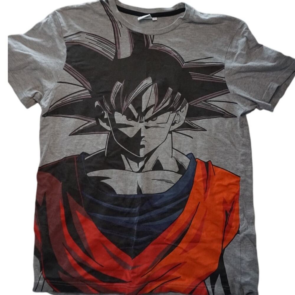 dragon ball Z Goku graphic t shirt size M grey